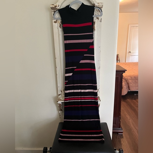 Gently Worn BCBG Generation Sweater Mock Turtle Dress Size M - Picture 1 of 3